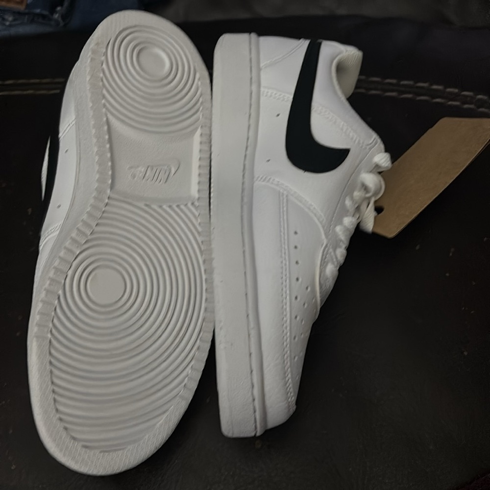 Nike White Low-Top court vision nwt - Picture 4 of 4